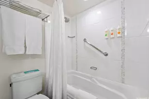 410 Atkinson Dr, Honolulu, HI 96814 - Photo 10