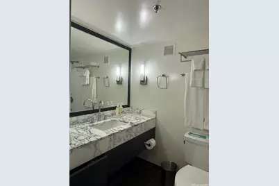410 Atkinson Drive #2014, Honolulu, HI 96814 - Photo 6