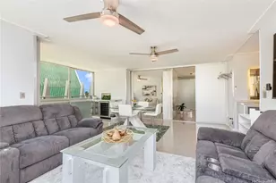 2500 Kalakaua Ave, Honolulu, HI 96815 - Photo 8