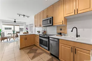 222 Kaiulani Ave, Honolulu, HI 96815 - Photo 2