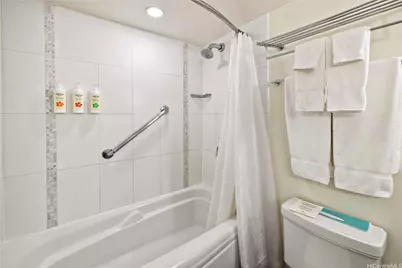 410 Atkinson Drive #2418, Honolulu, HI 96814 - Photo 8
