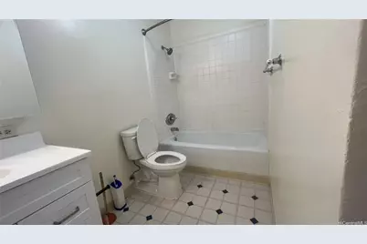 2415 Ala Wai Boulevard #1204, Honolulu, HI 96815 - Photo 16