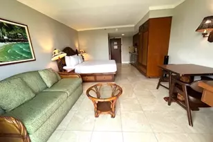 2045 Kalakaua Ave, Honolulu, HI 96815 - Photo 2