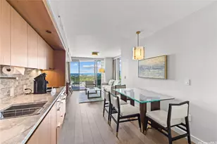 2139 Kuhio Ave, Honolulu, HI 96815 - Photo 2