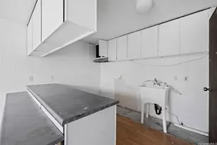 1687 Pensacola St, Honolulu, HI 96822 - Photo 10