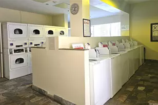 445 Seaside Ave, Honolulu, HI 96815 - Photo 16