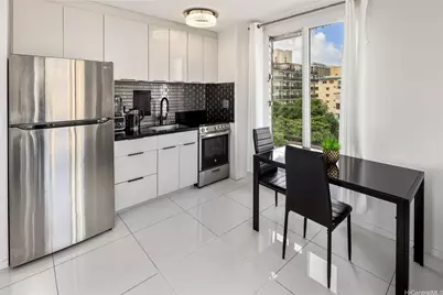 445 Kaiolu Street #704, Honolulu, HI 96815 - Photo 4