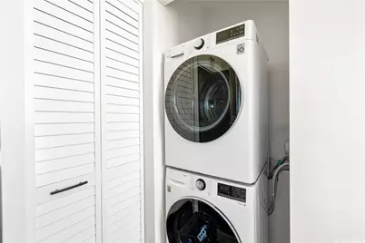 2121 Ala Wai Boulevard #2206, Honolulu, HI 96815 - Photo 4