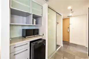 410 Atkinson Dr, Honolulu, HI 96814 - Photo 14
