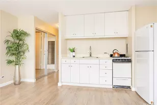 1550 Wilder Ave, Honolulu, HI 96822 - Photo 8