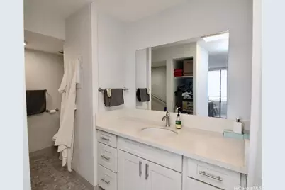 1015 Ala Napunani Street #804, Honolulu, HI 96818 - Photo 16
