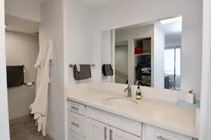 1015 Ala Napunani St, Honolulu, HI 96818 - Photo 16