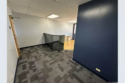 3615 Harding Avenue #201, Honolulu, HI 96816 - Photo 2