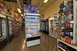 630 Cooke St, Honolulu, HI 96813 - Photo 1