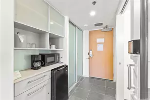 410 Atkinson Dr, Honolulu, HI 96814 - Photo 10