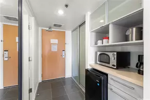 410 Atkinson Dr, Honolulu, HI 96814 - Photo 8