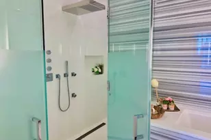 1118 Ala Moana Blvd, Honolulu, HI 96814 - Photo 12