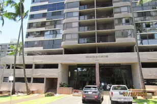 2724 Kahoaloha Ln, Honolulu, HI 96826 - Photo 2