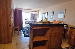 1765 SW Ala Moana Blvd, Honolulu, HI 96815 - Photo 4