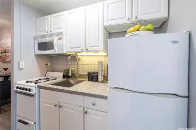 1911 Kalakaua Avenue #406, Honolulu, HI 96815 - Photo 6