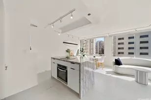 2427 Kuhio Ave, Honolulu, HI 96815 - Photo 8