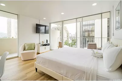364 Seaside Avenue #901, Honolulu, HI 96815 - Photo 8