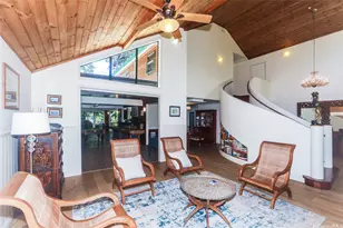 3702 Old Pali Rd, Honolulu, HI 96817 - Photo 2