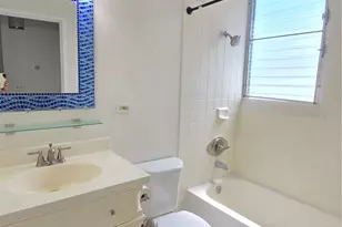 3045 Ala Napuaa Pl, Honolulu, HI 96818 - Photo 6