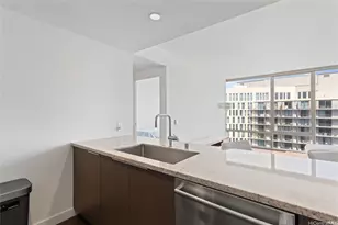 1001 Queens St, Honolulu, HI 96814 - Photo 8