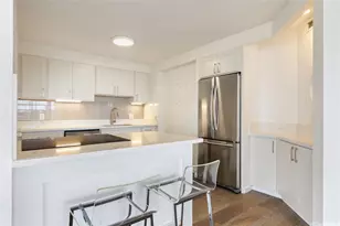 1910 Ala Moana Blvd, Honolulu, HI 96815 - Photo 8