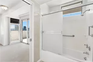 1624 Kanunu St, Honolulu, HI 96814 - Photo 10