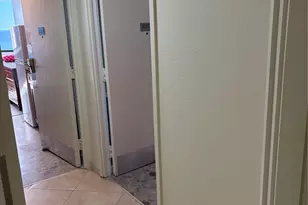 1700 Ala Moana Blvd, Honolulu, HI 96815 - Photo 10