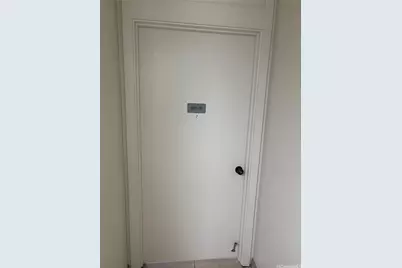 1700 Ala Moana Boulevard #3202, Honolulu, HI 96815 - Photo 12