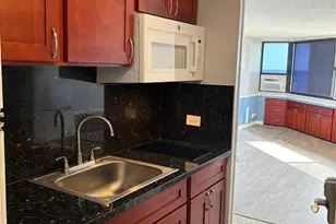 1700 Ala Moana Blvd, Honolulu, HI 96815 - Photo 1