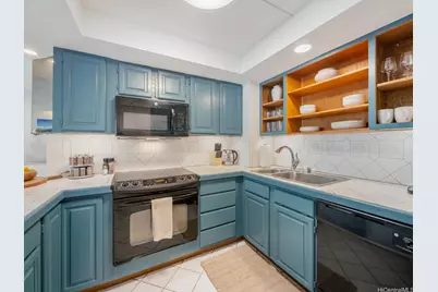 2500 Kalakaua Avenue #503, Honolulu, HI 96815 - Photo 10