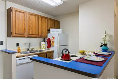 1535 Pensacola Street #405, Honolulu, HI 96822 - Photo 4