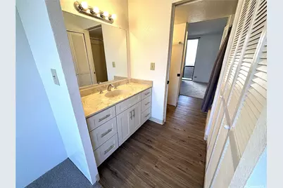 320 Liliuokalani Avenue #2405, Honolulu, HI 96815 - Photo 12