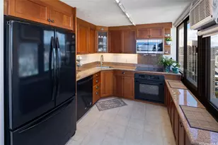 343 Hobron Ln, Honolulu, HI 96815 - Photo 6