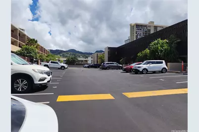 1524 Pensacola Street #210, Honolulu, HI 96822 - Photo 2