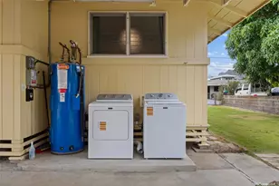 327 Kihapai St, Kailua, HI 96734 - Photo 22