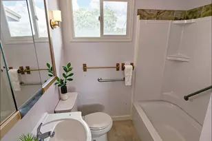 94-027 Nawaakoa Pl, Waipahu, HI 96797 - Photo 14