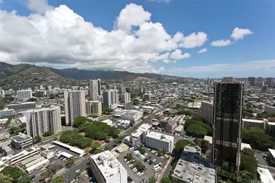 1515 Liona Street #3905, Honolulu, HI 96814 - Photo 12