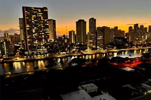 2444 Hihiwai St, Honolulu, HI 96826 - Photo 2