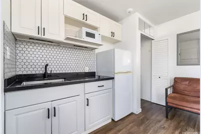 249 Kapili Street #402, Honolulu, HI 96815 - Photo 4