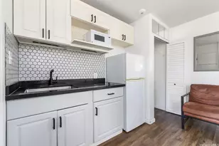 249 Kapili St, Honolulu, HI 96815 - Photo 4