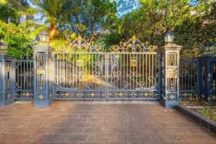 3239 Noela Dr, Honolulu, HI 96815 - Photo 2