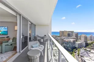 383 Kalaimoku St, Honolulu, HI 96815 - Photo 12