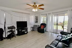 94-797 Nolupe St, Waipahu, HI 96797 - Photo 10