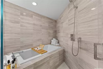 2139 Kuhio Avenue #1610, Honolulu, HI 96815 - Photo 6