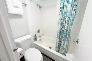 1920 Ala Moana Blvd, Honolulu, HI 96815 - Photo 10